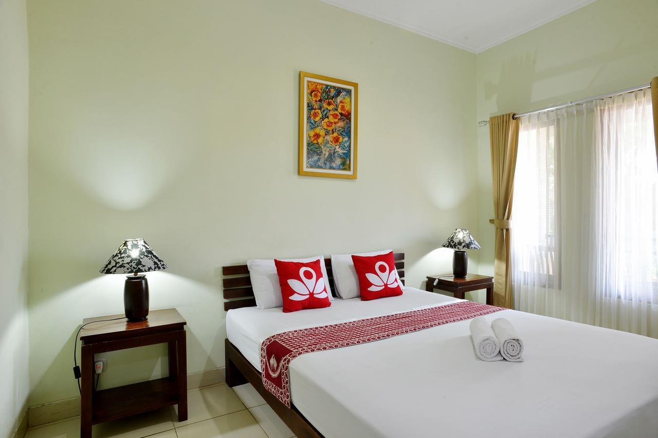 Zen Rooms Pakualaman Yogyakarta Exterior photo