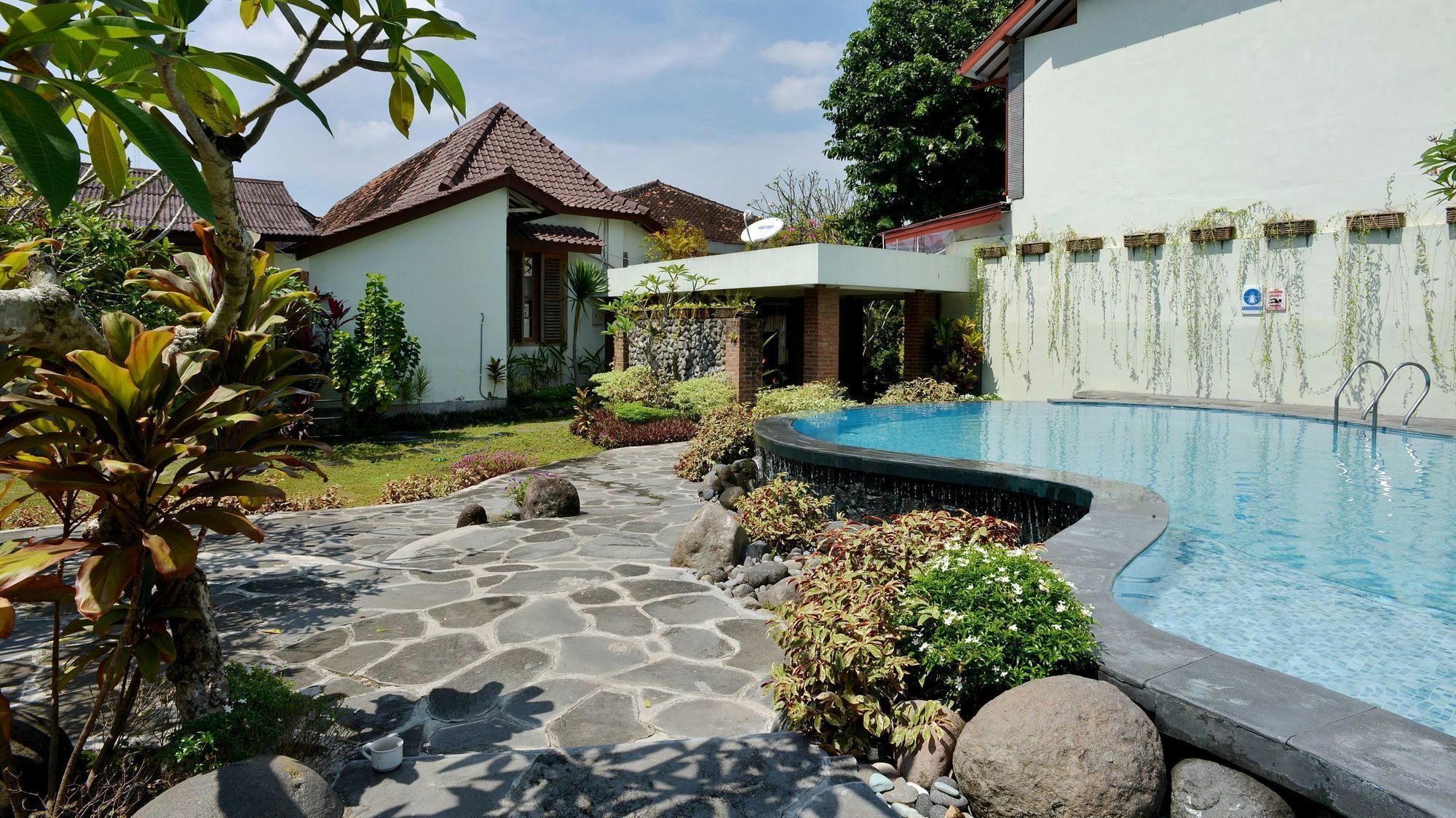 Zen Rooms Pakualaman Yogyakarta Exterior photo